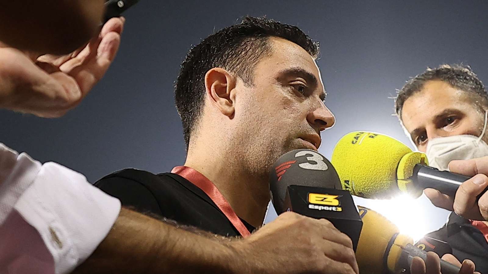 提出了一系 提出了一系