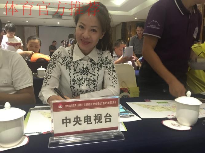 从踢瓶盖到球队队长 走进陕西女队张静的故事 从踢瓶盖到球队队长 走进陕西女队张静的故事